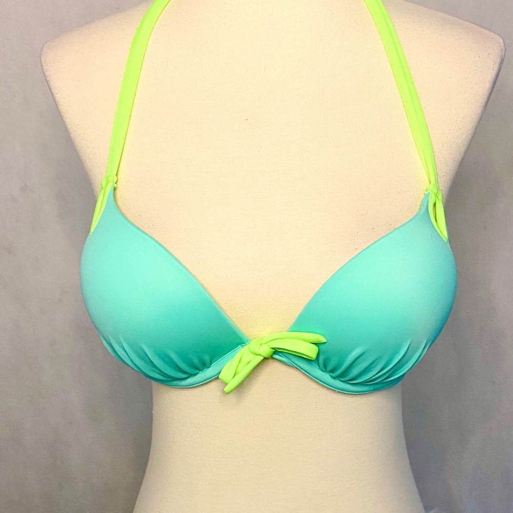 Victoria’s Secret Mint Green Bombshell Bikini Top